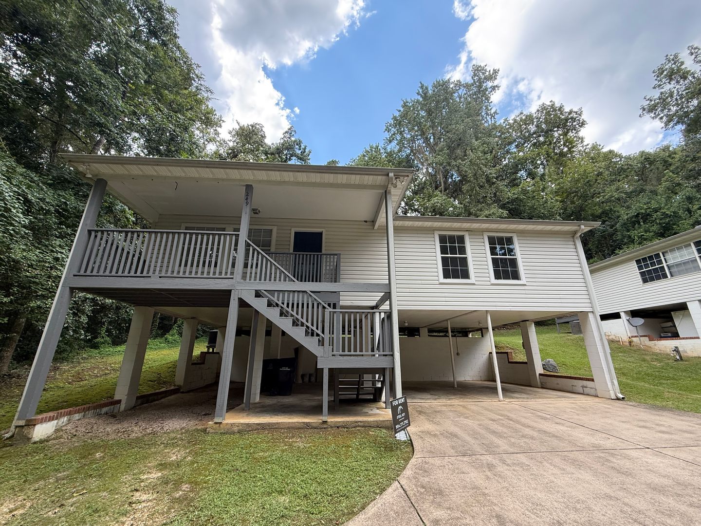 Tallahassee House: 249 Starmount Drive