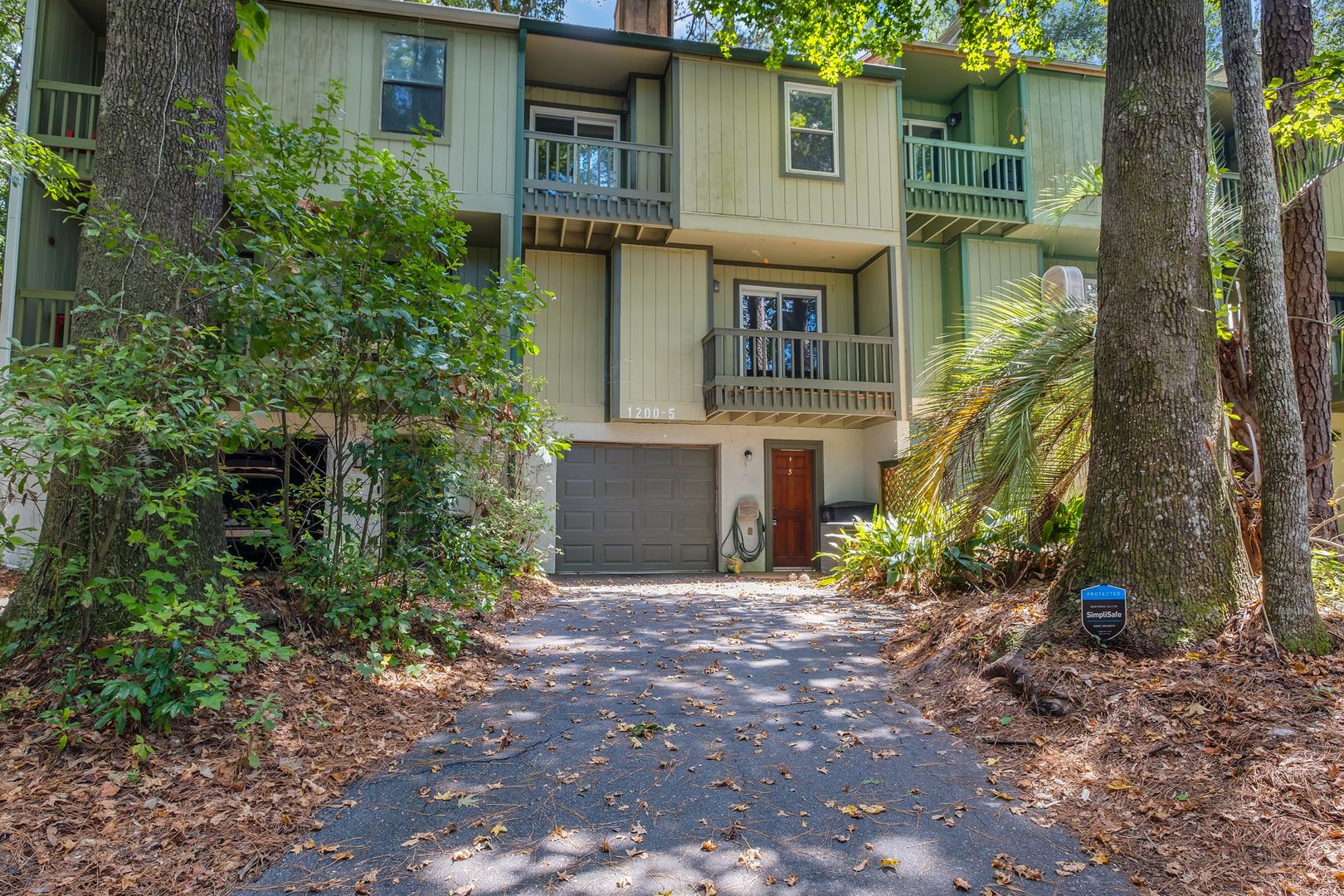 Tallahassee Townhome: 1200 Cross Creek Way