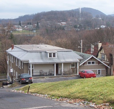 1 BR unit in Westside neighbhorhood