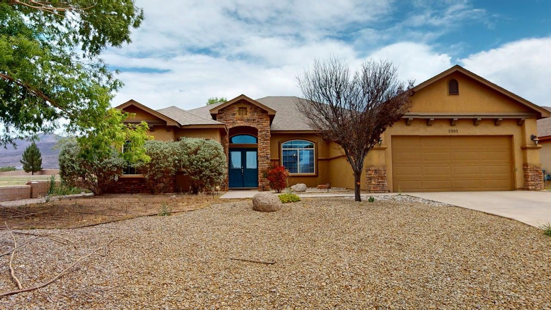 Alamogordo House: 2203 Silverado