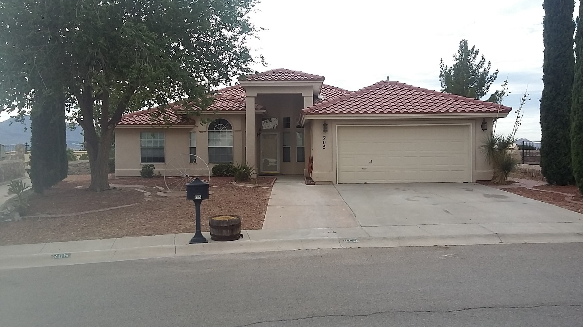 Santa Teresa House: 205 Bay Club Drive