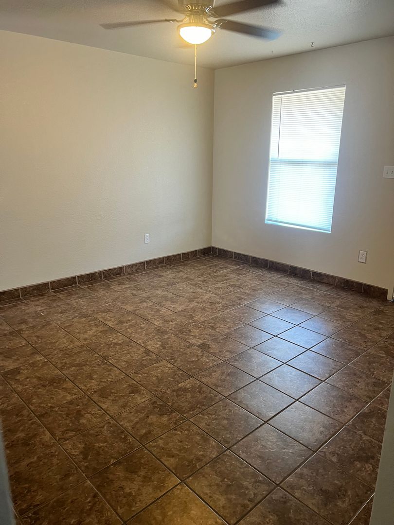 Las Cruces Apartment: 1615 E. University Ave.