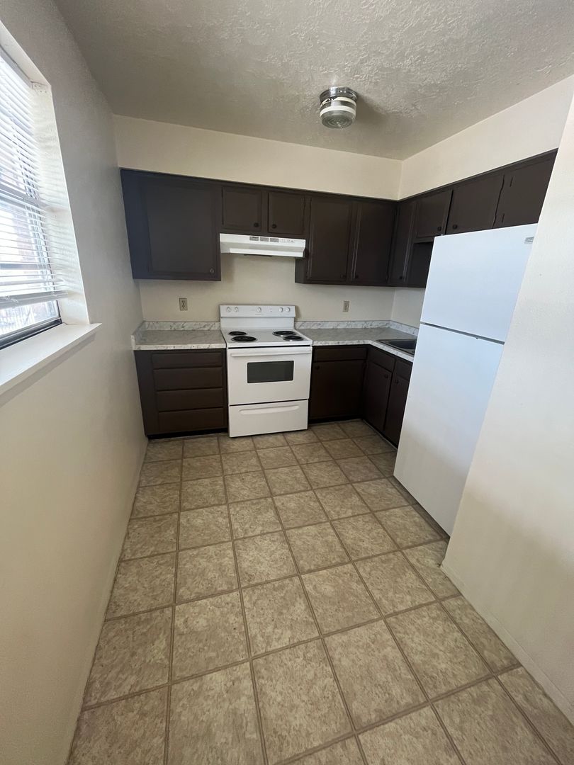 Las Cruces Apartment: 749 E. University Ave.
