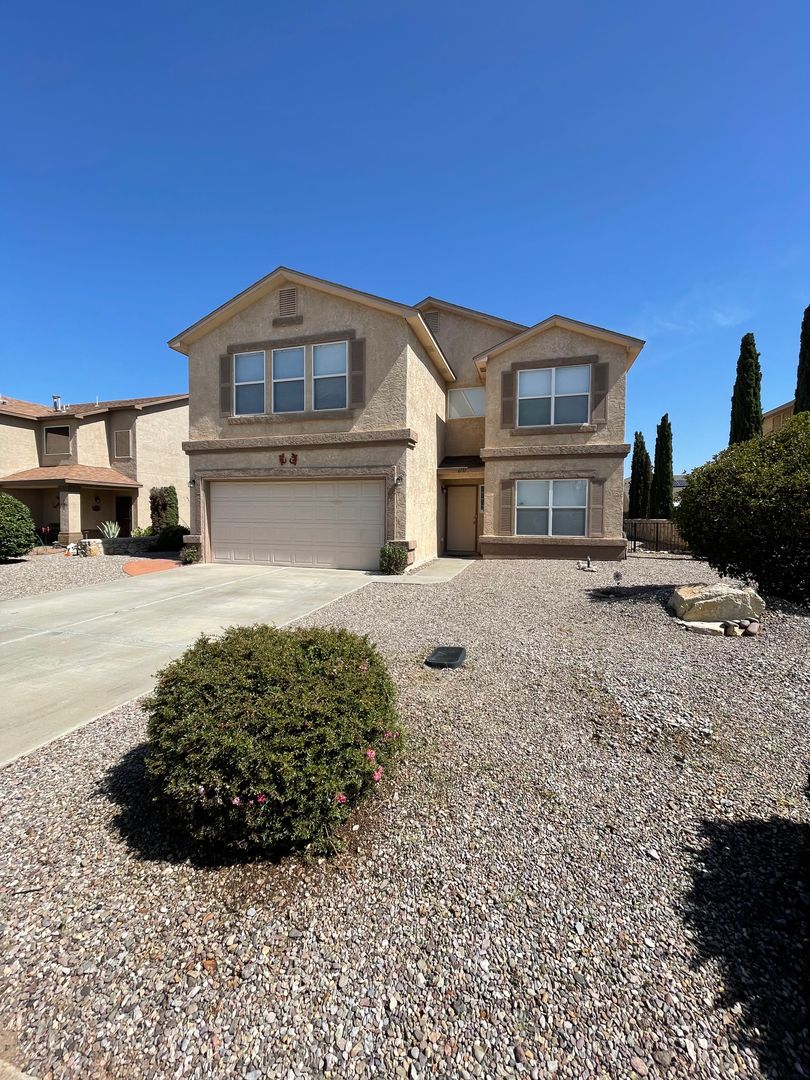 Las Cruces House: 6131 Blue Mountain Dr.