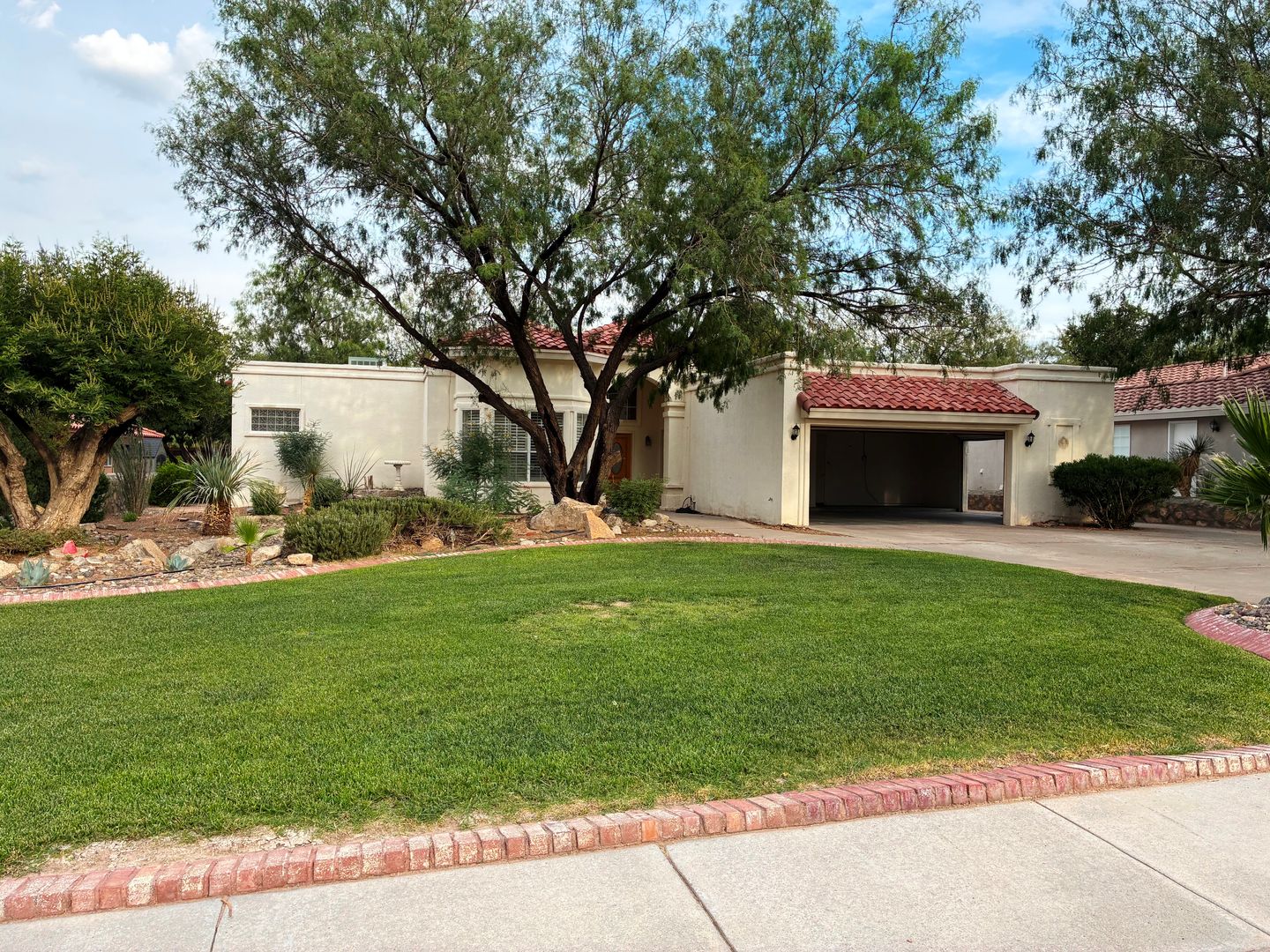 Santa Teresa House: 119 Ivy Hill Ct.