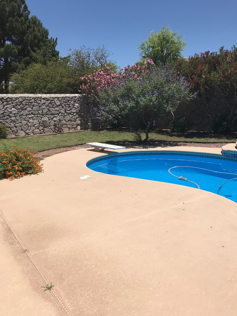 Las Cruces House: 2706 Custer Way