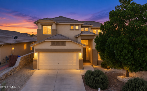 Gorgeous home in Sonoma Ranch – photo 1