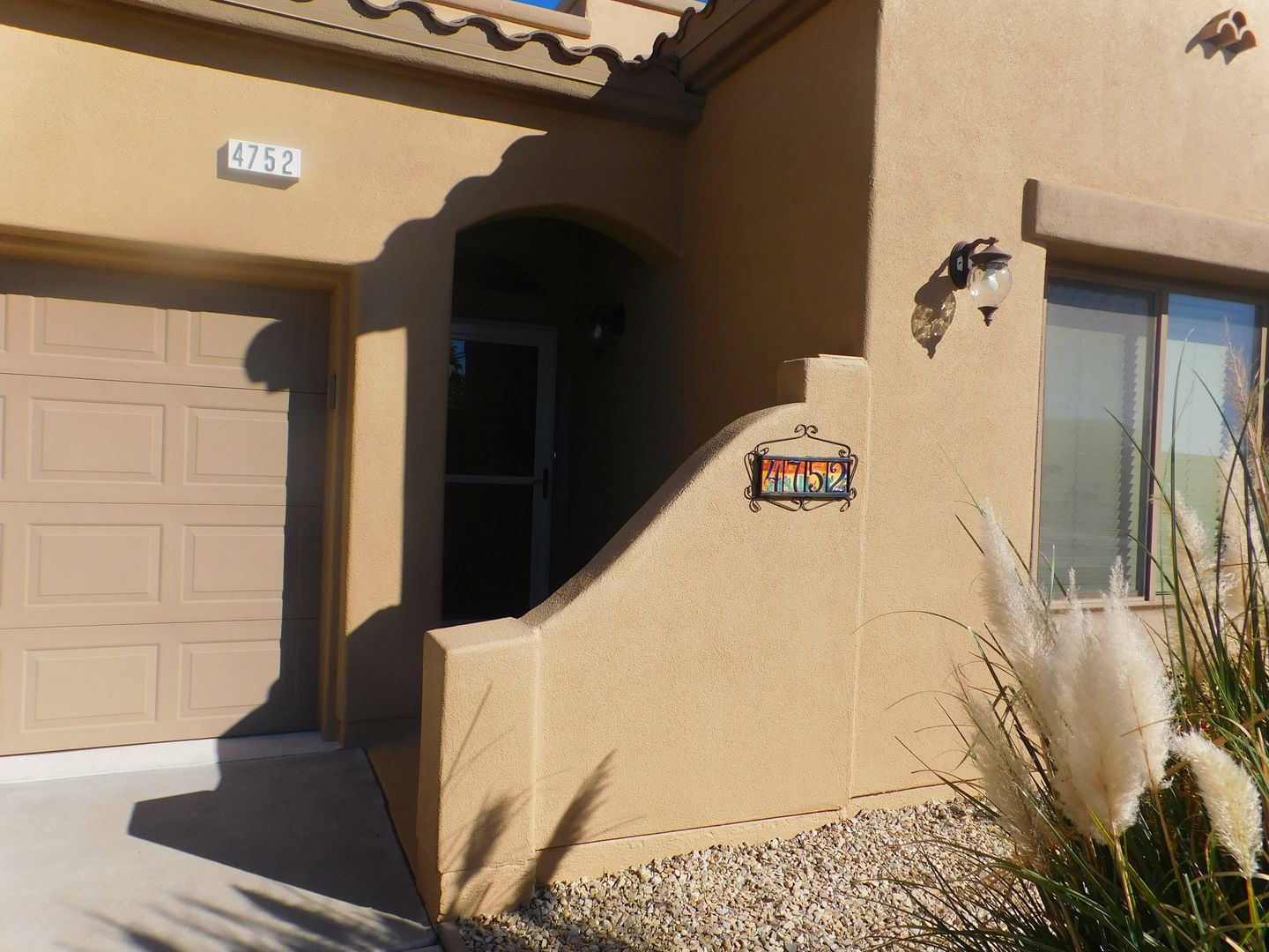 Las Cruces House: 4752 Prentice Place