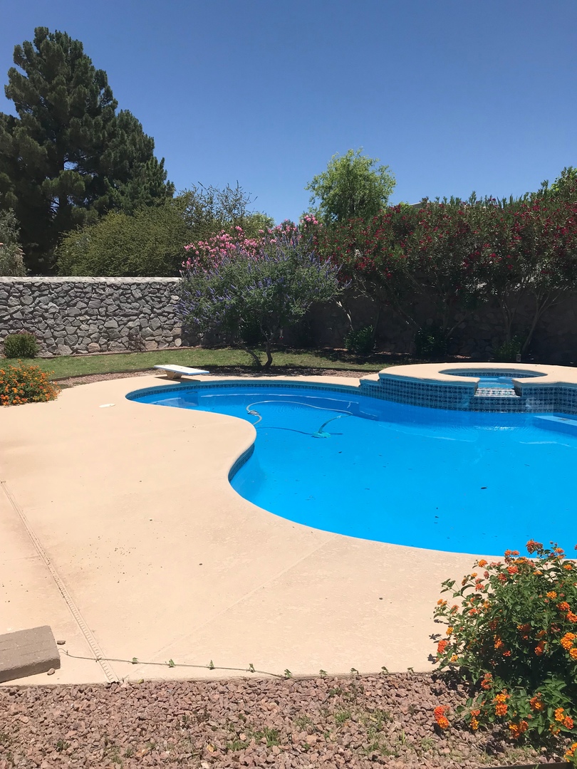 Las Cruces House: 2706 Custer Way