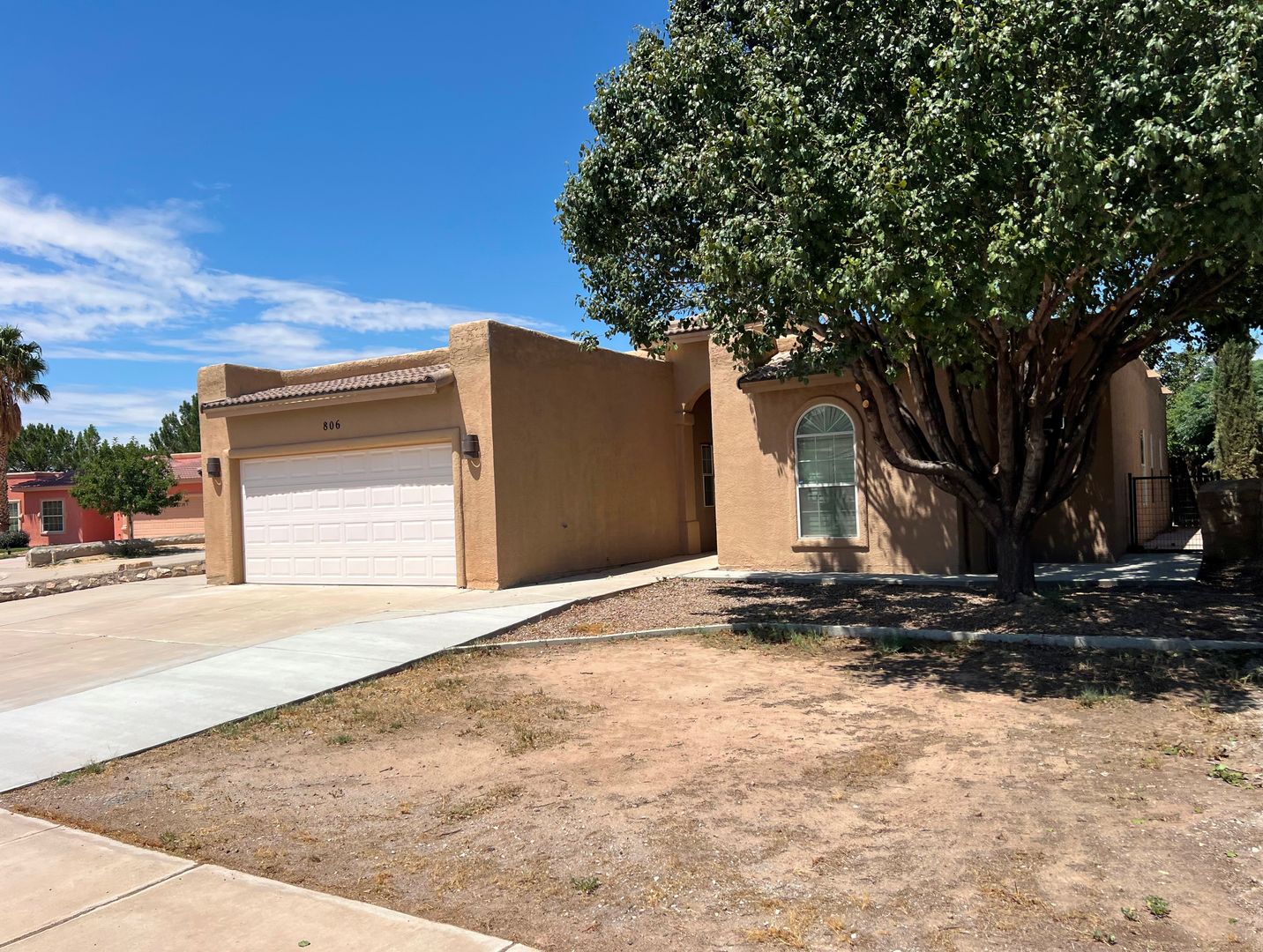 Sunland Park House: 806 Elsa Court
