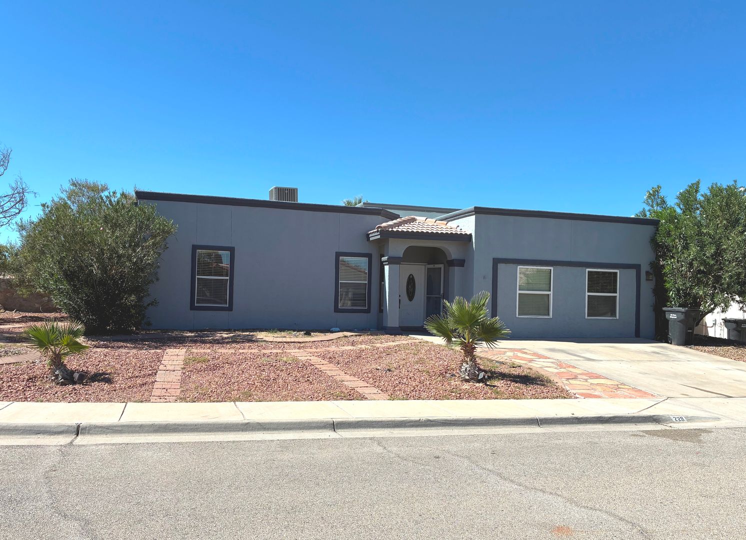 Santa Teresa House: 229 E. Cloud Song