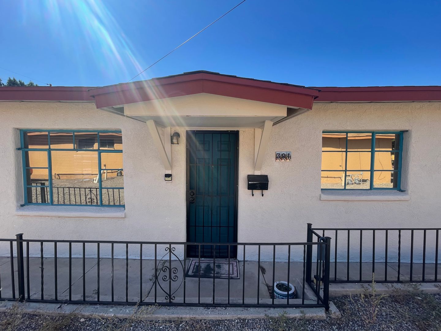 Las Cruces Apartment: 389 El Molino Blvd.