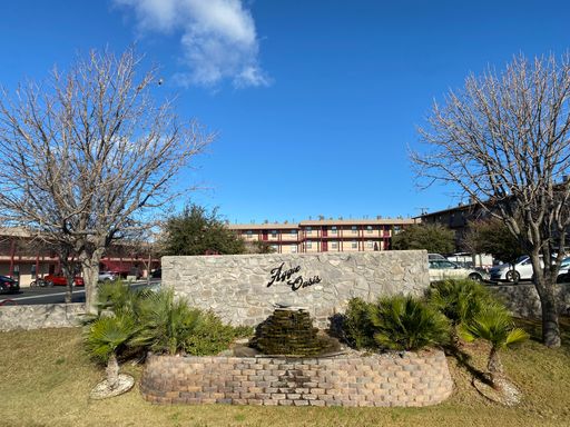 Welcome to Aggie Oasis Apartments - **Move-In Special** Don’t miss out! – photo 1