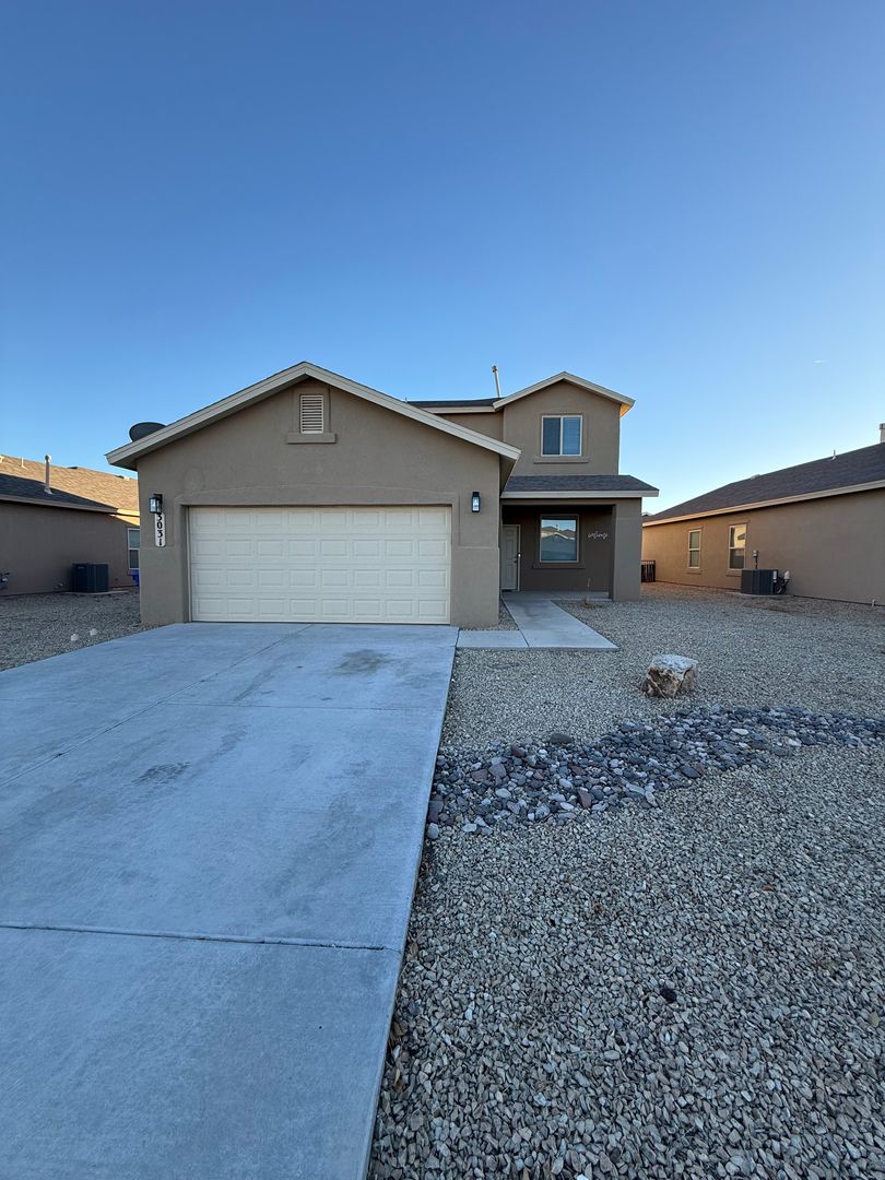 Las Cruces House: 3031 San Lorenzo