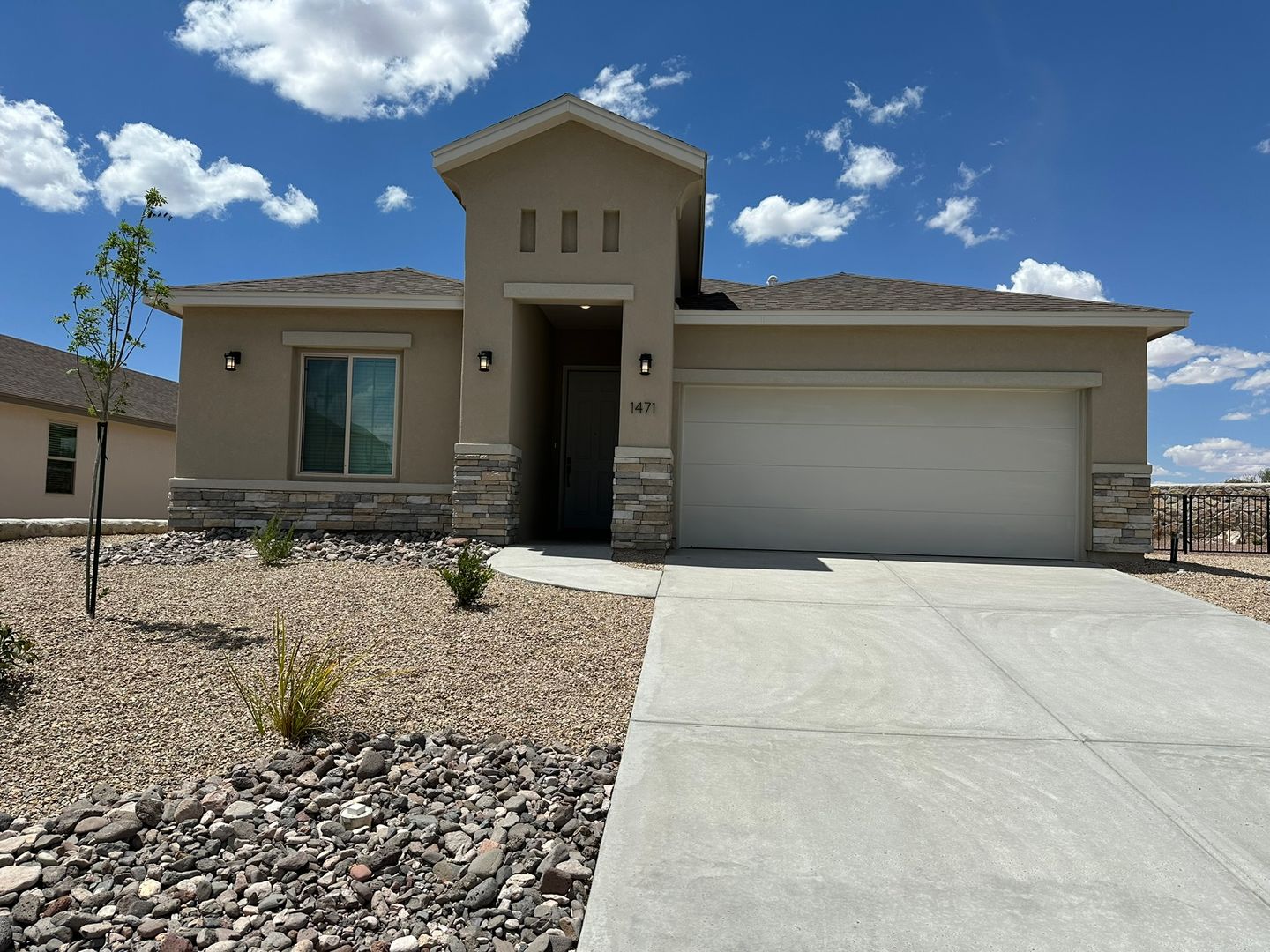 Las Cruces House: 1471 Cabin Creek Ave