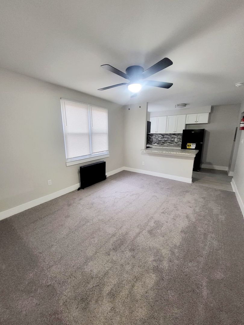 Camden Apartment: 3255 Crescent Drive