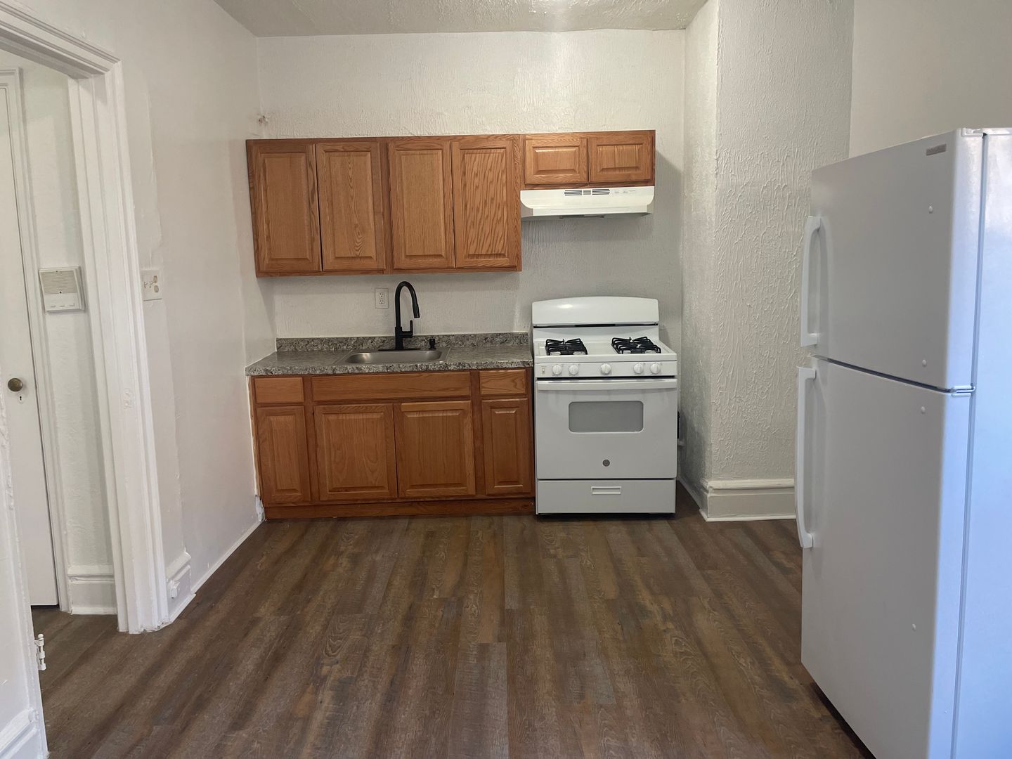 East Orange Apartment: 214 Glenwood Ave