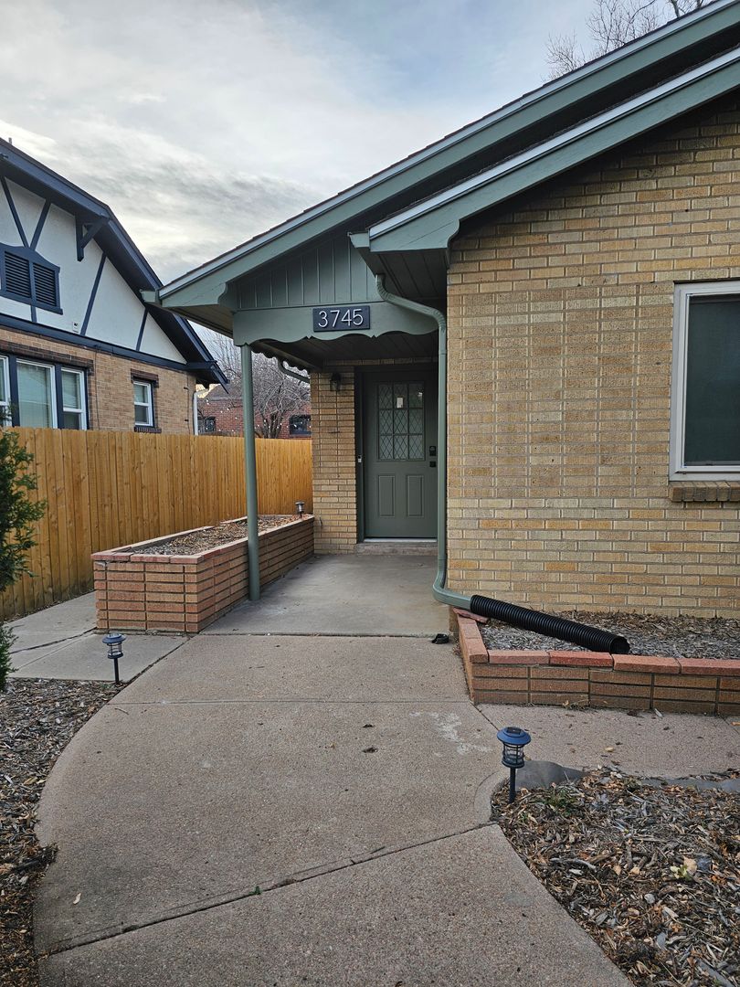 Denver House: 3745 Lowel Blvd