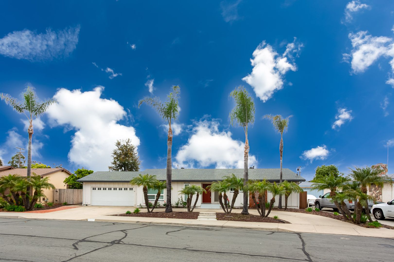 La Mesa House: 4769 Dauer Ave
