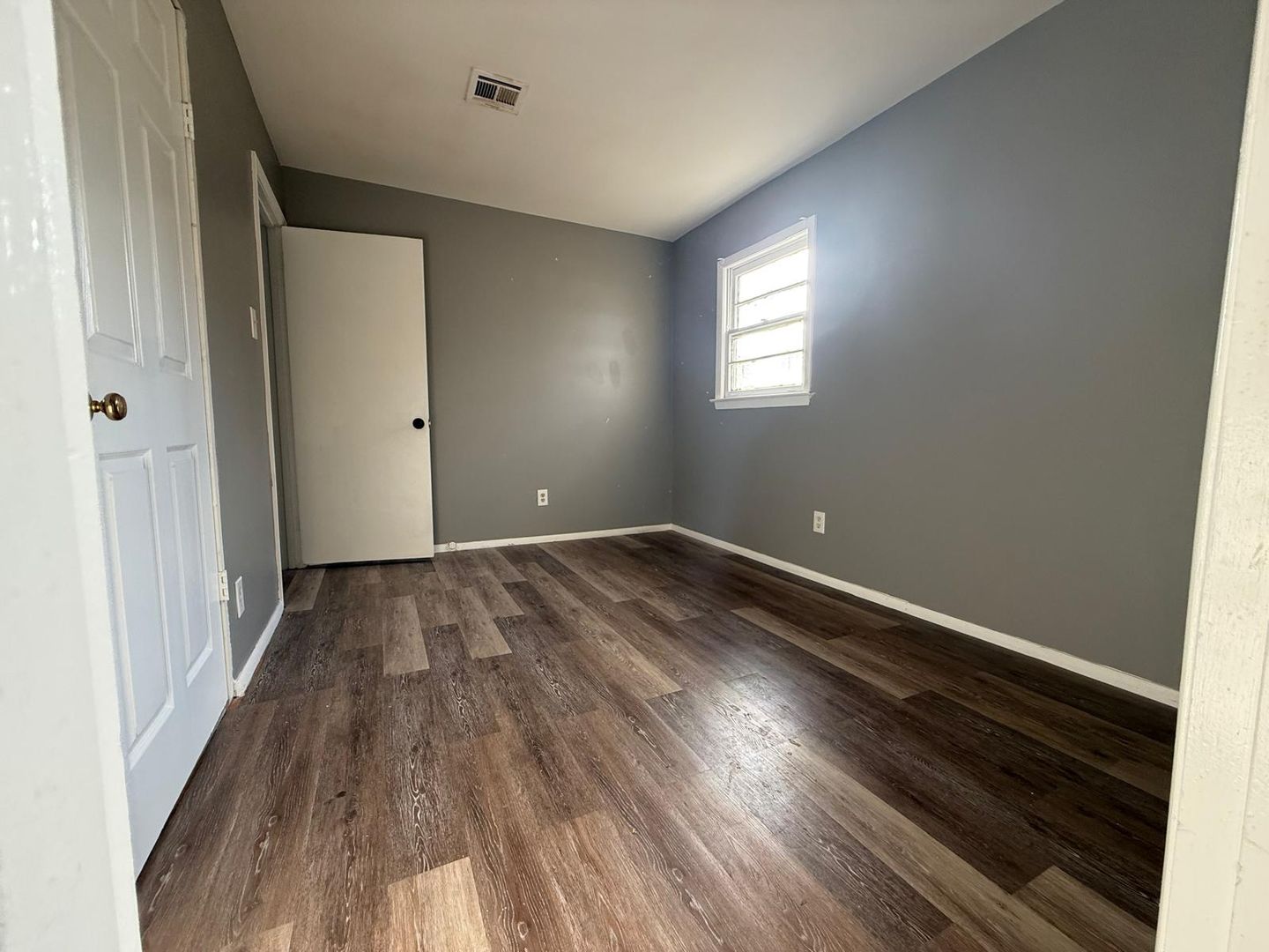 Montgomery House: 3075 Tremont Street