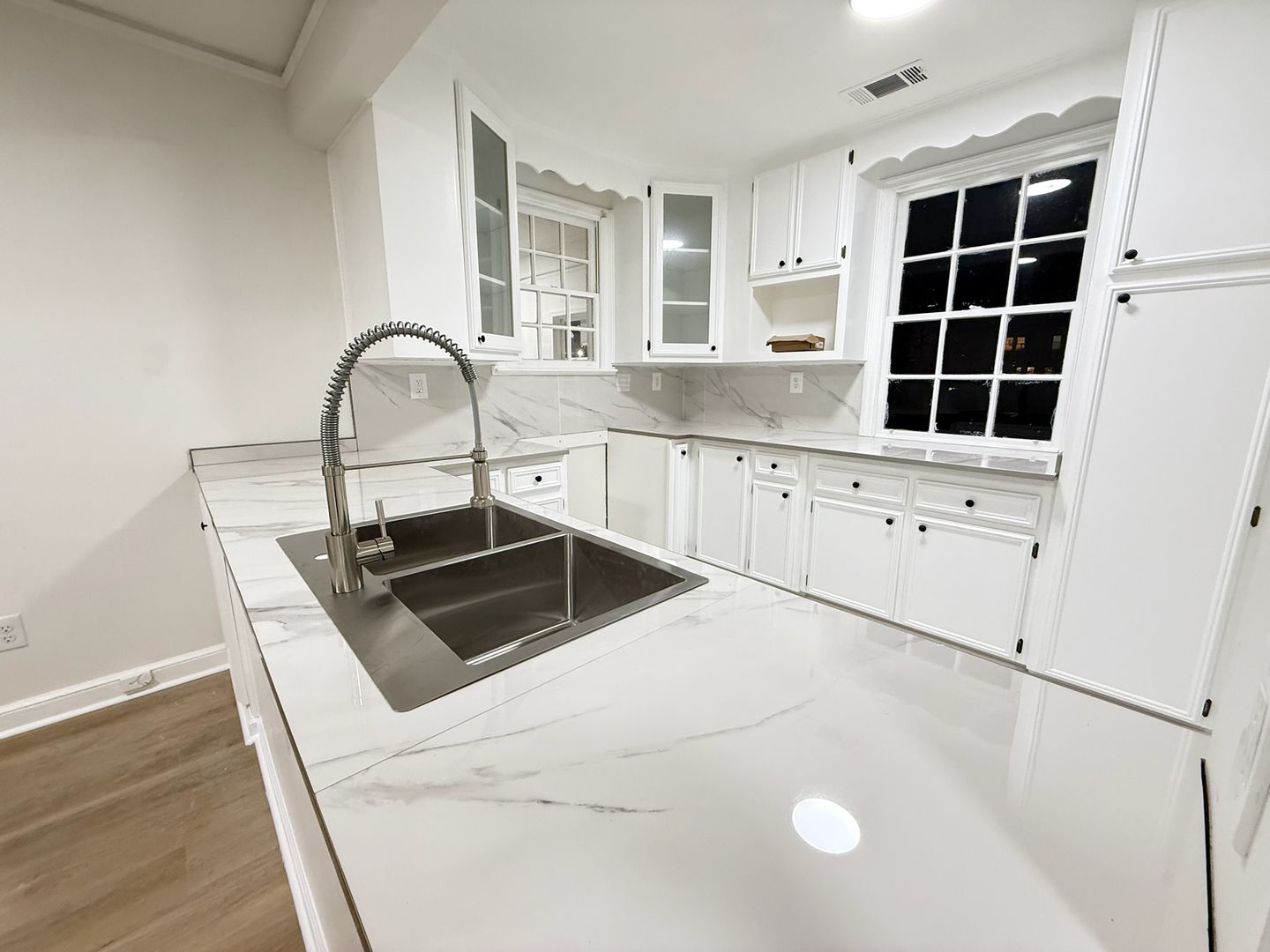 Montgomery House: 3939 Camellia Dr