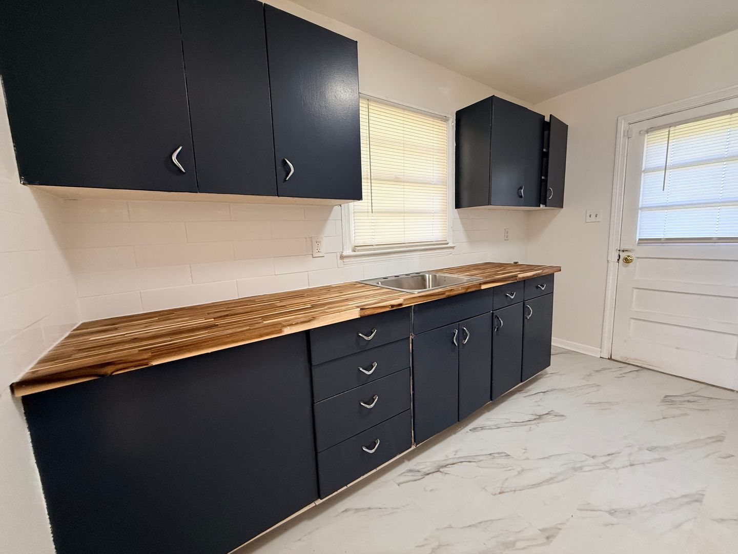 Montgomery House: 1817 Texas Ct