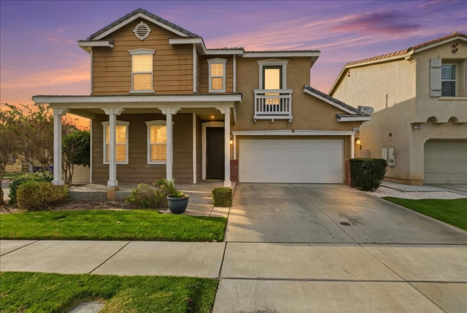 Riverside House: 1795 Yvonne