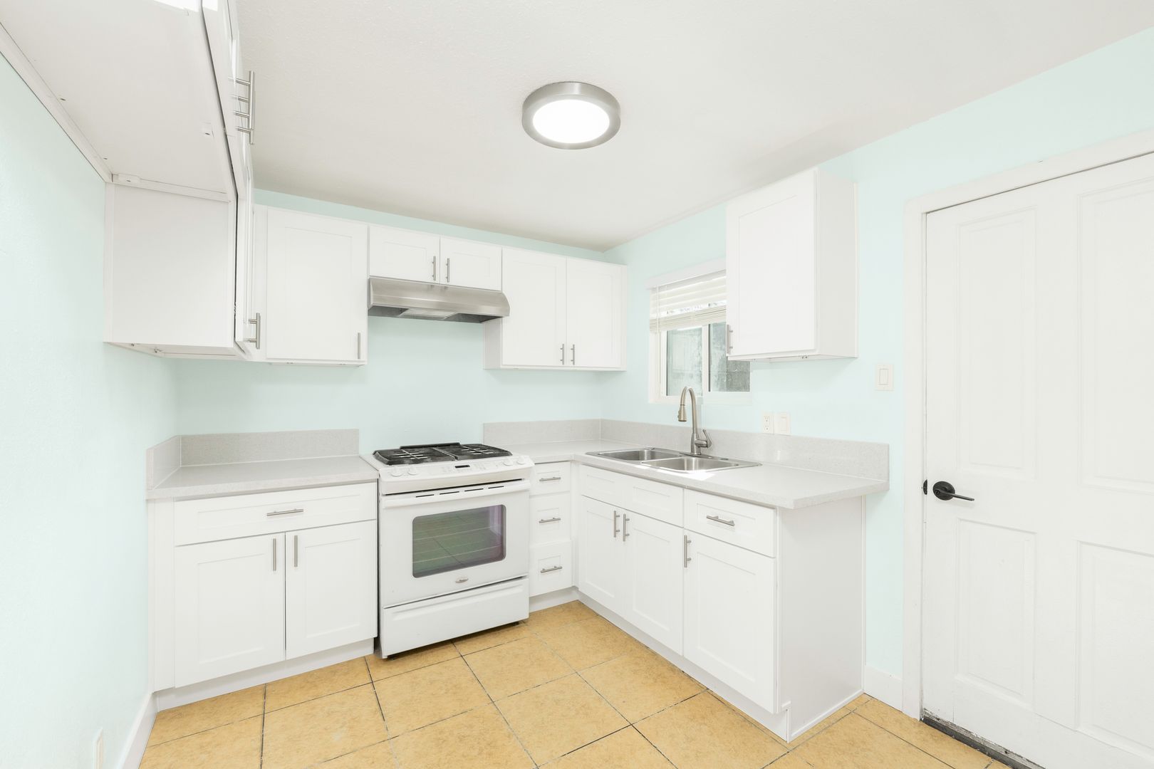 San Bernardino Apartment: 2165 Sepulveda Ave