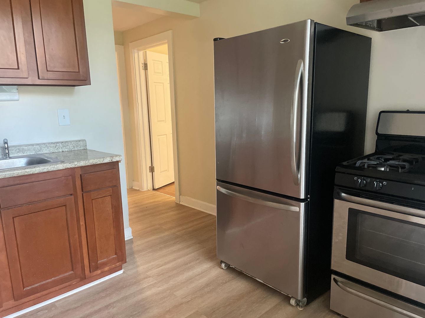 Chicago Apartment: 7955-59 S Emerald Ave. / 714-20 W 80th St.