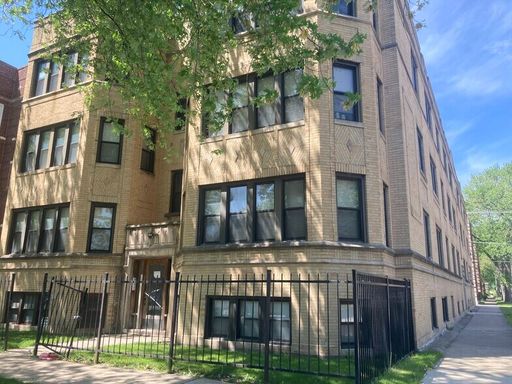 Huge two bedroom apartment on the first floor with heat included – photo 1