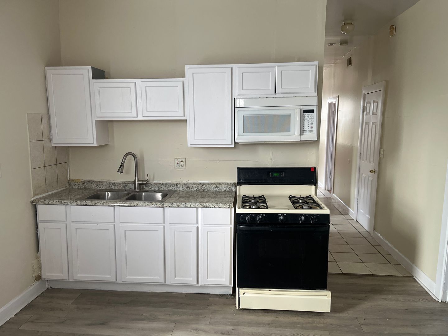 Chicago Apartment: 1243 S Karlov Ave