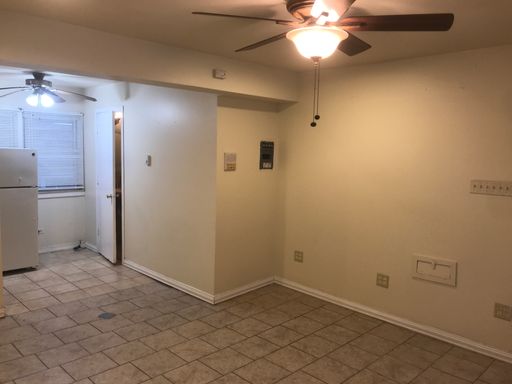Studio - heat included in the rent – photo 1