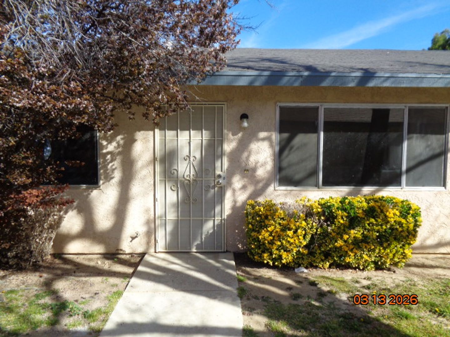 Rosamond Apartment: 2821 Desert Street