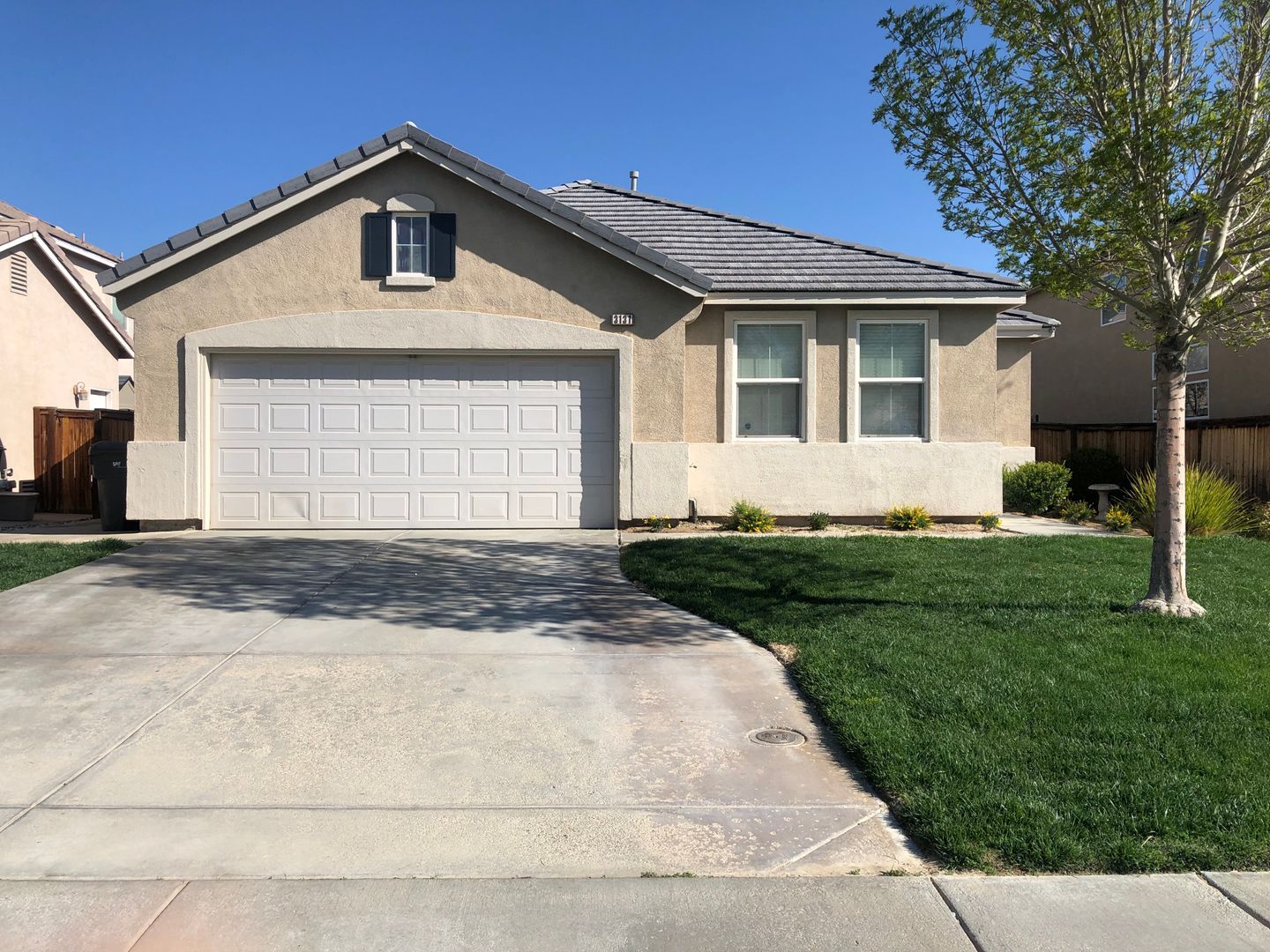 Rosamond House: 3131 Perdot Ave