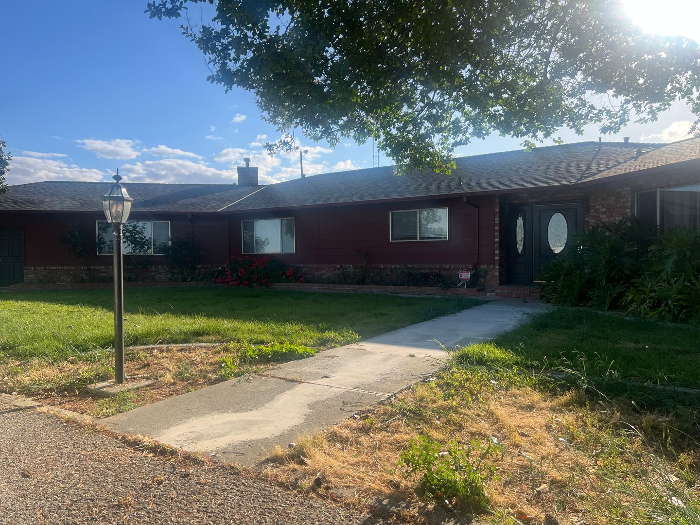 Newman House: 61 Hwy 33