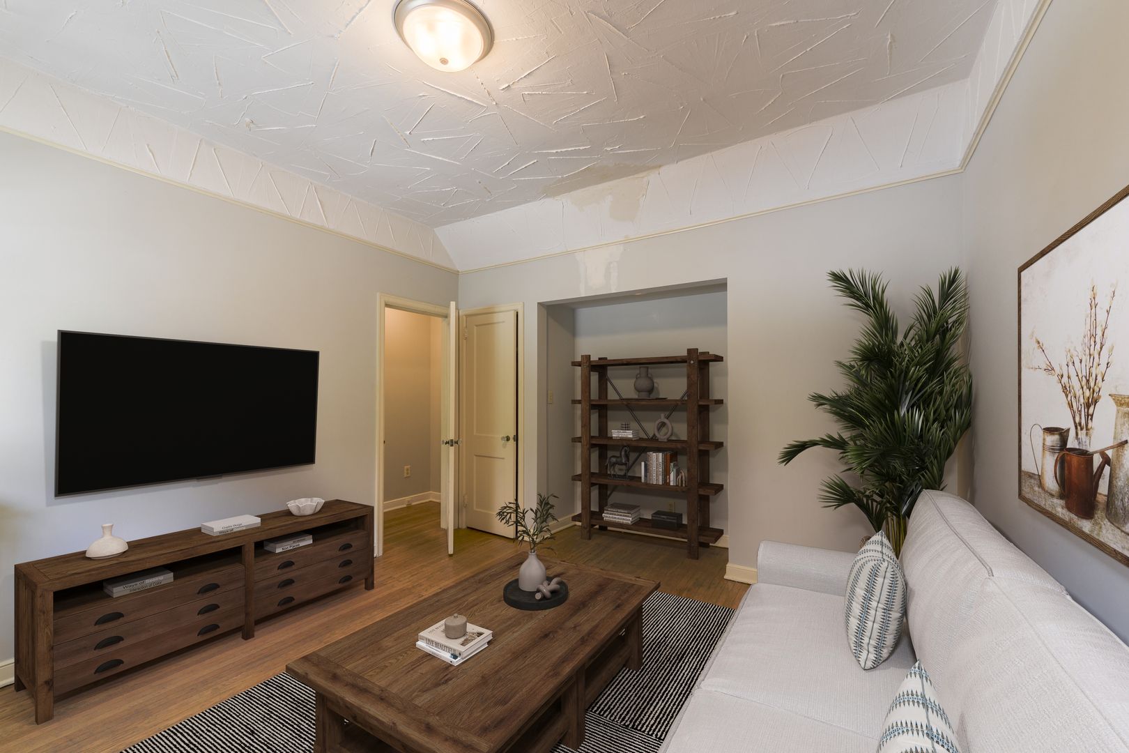 Minneapolis Apartment: 2017 2nd Ave S