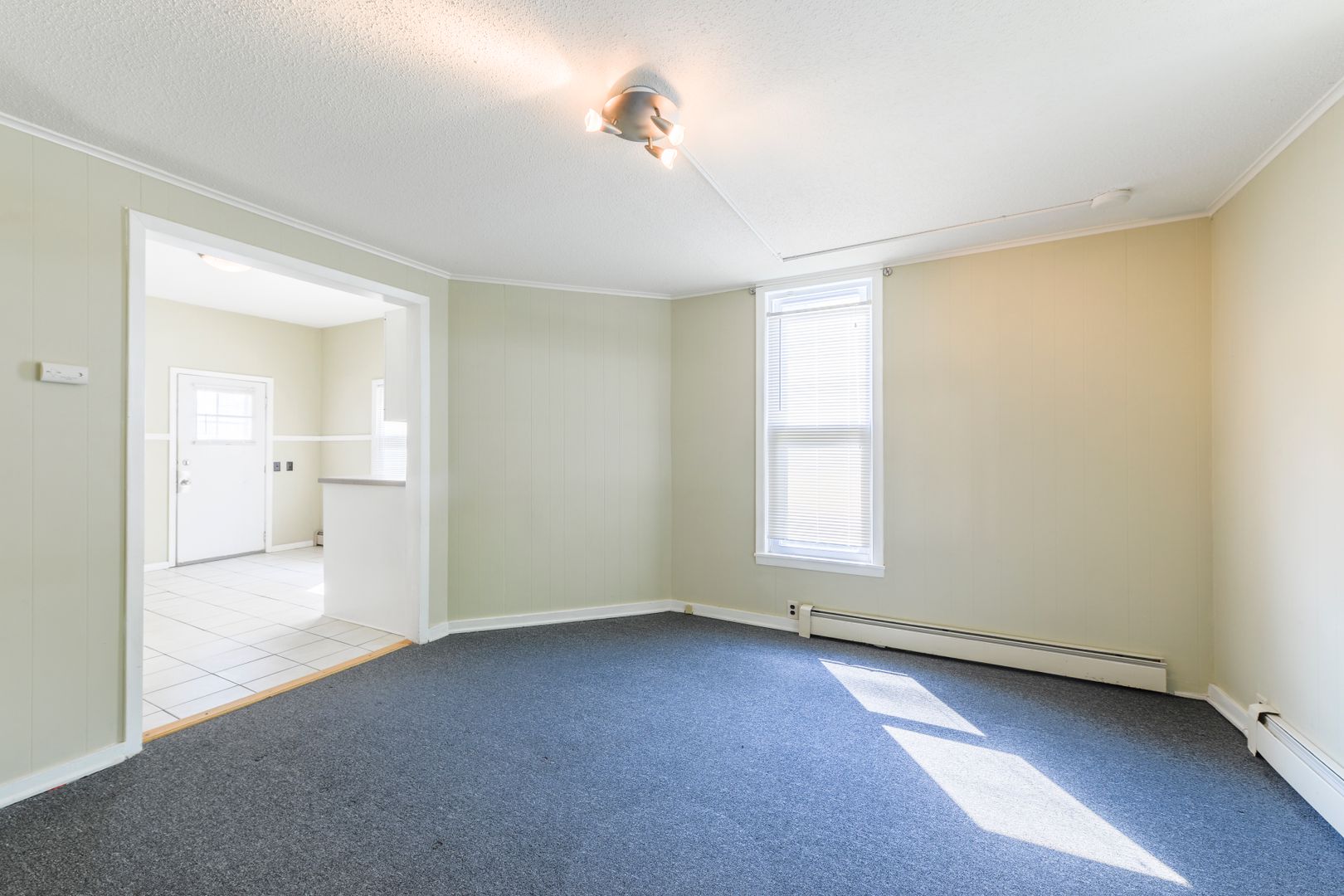 Minneapolis Apartment: 2541 Aldrich Ave S