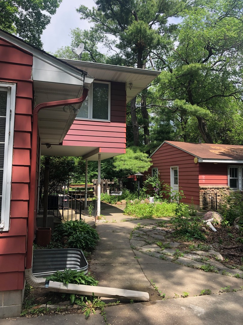 Champlin House: 11020 West River Road