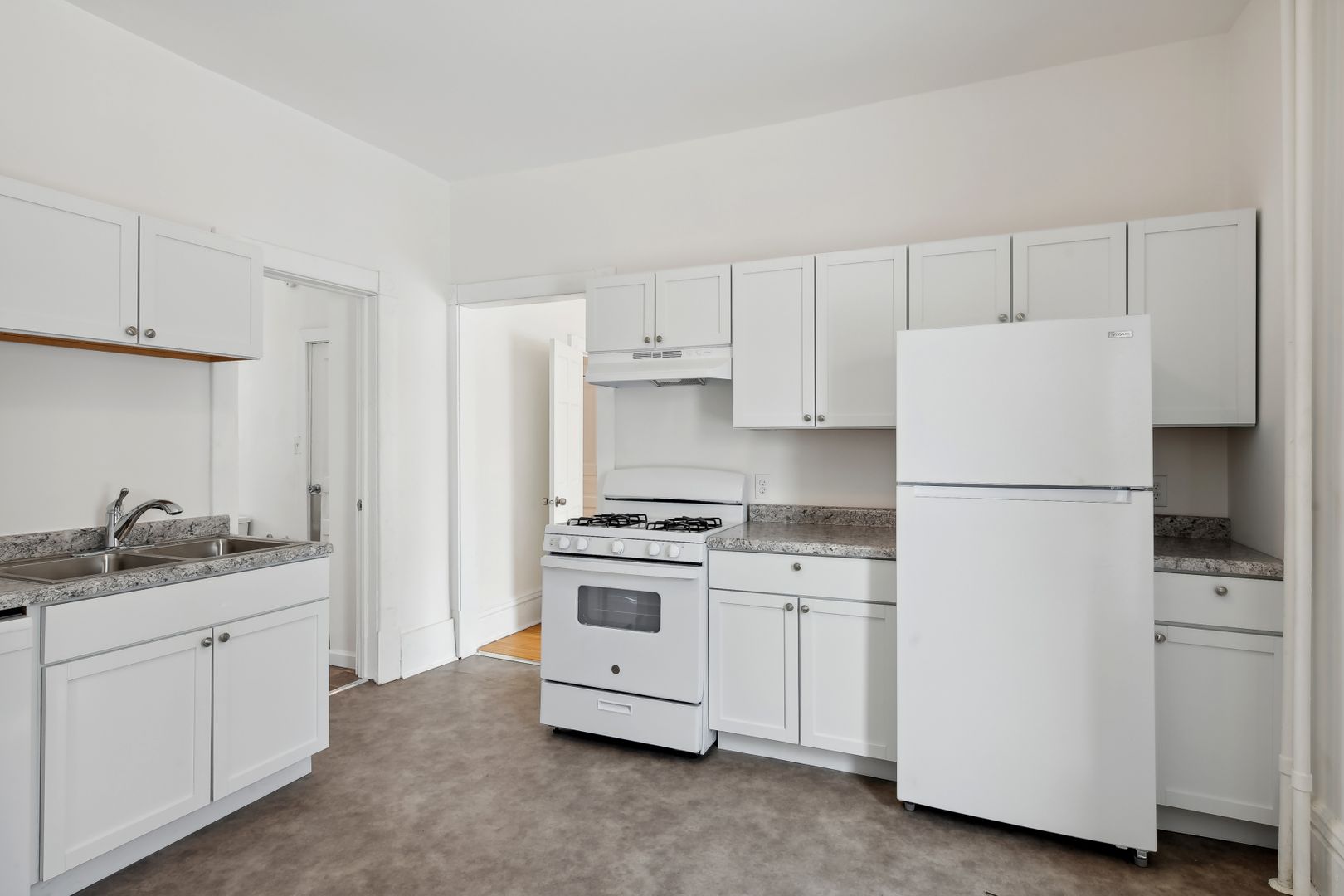 Minneapolis Apartment: 1811 East 28th St