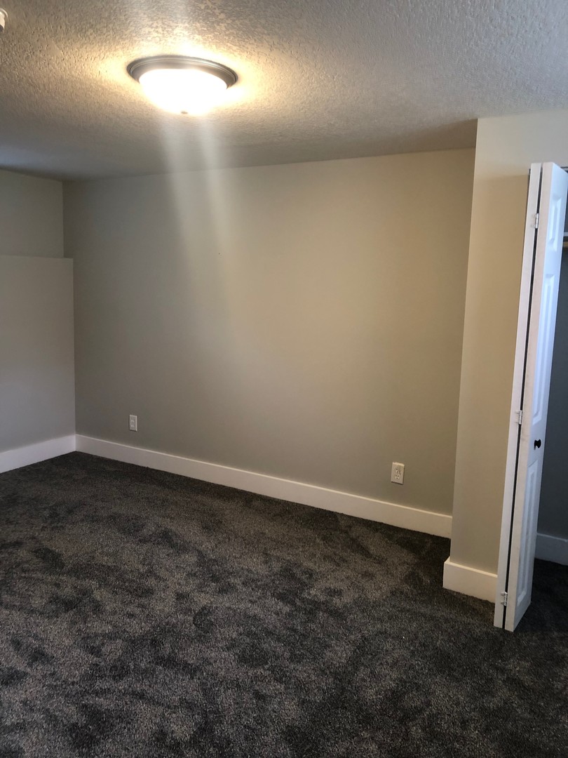 Champlin House: 11020 West River Road