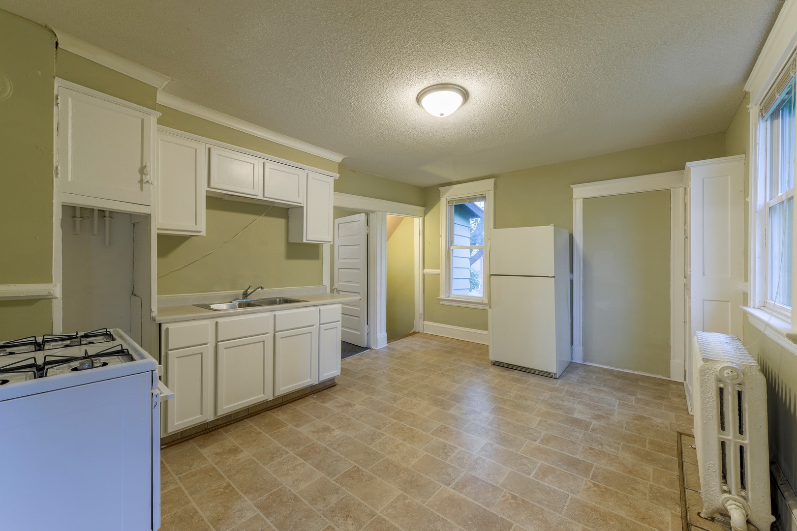 Minneapolis Apartment: 2208-2210 Glenwood Ave