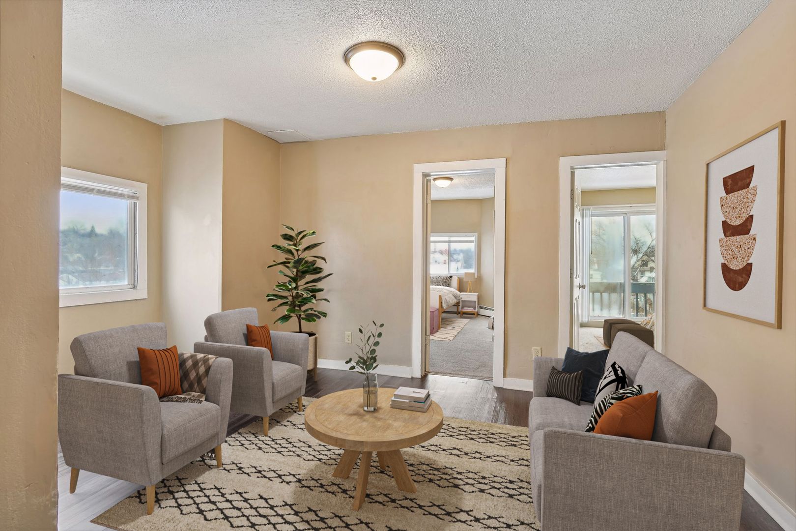 St. Paul Apartment: 953 Desoto Street