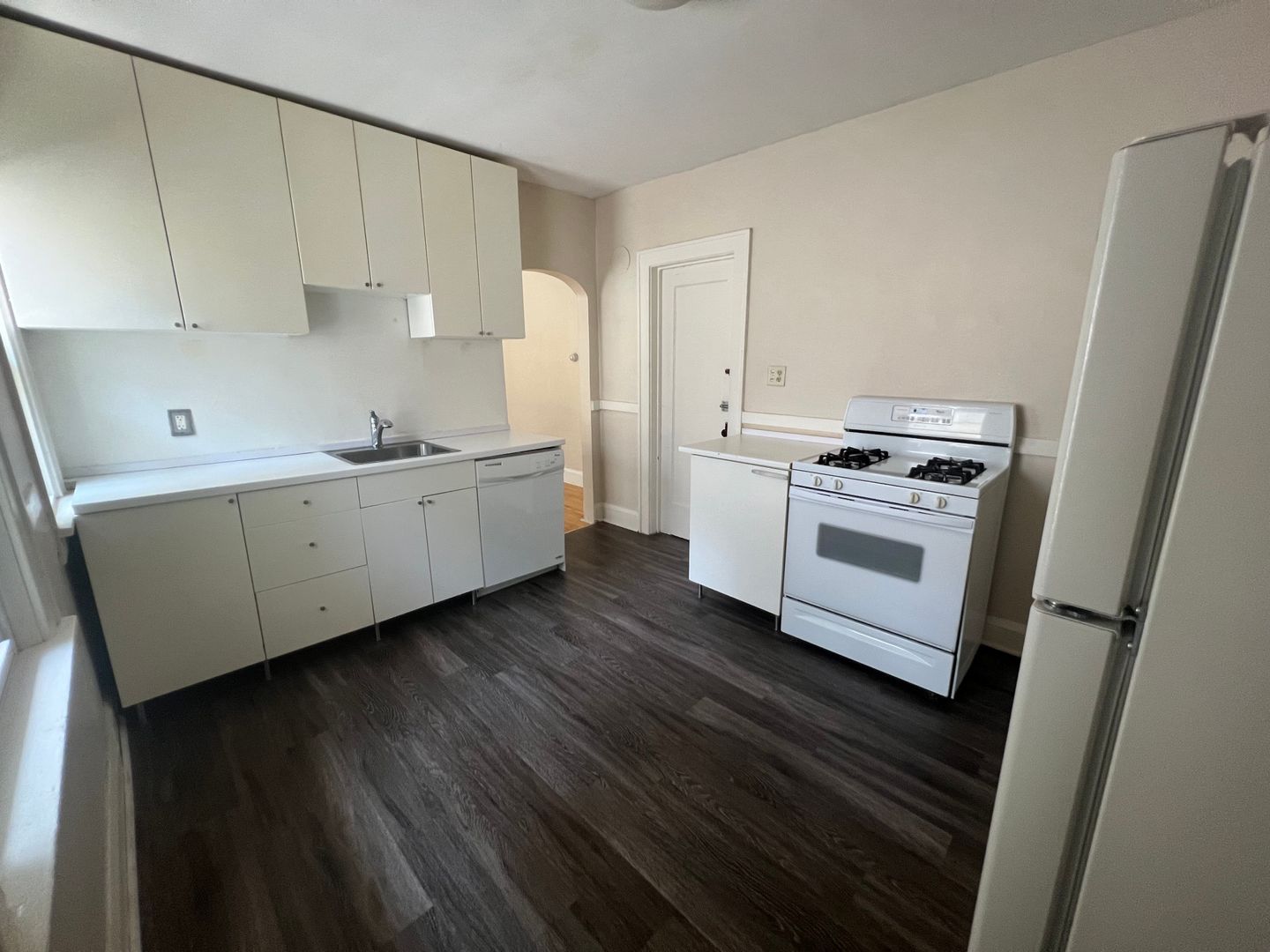 Minneapolis Apartment: 240 Irving Avenue North