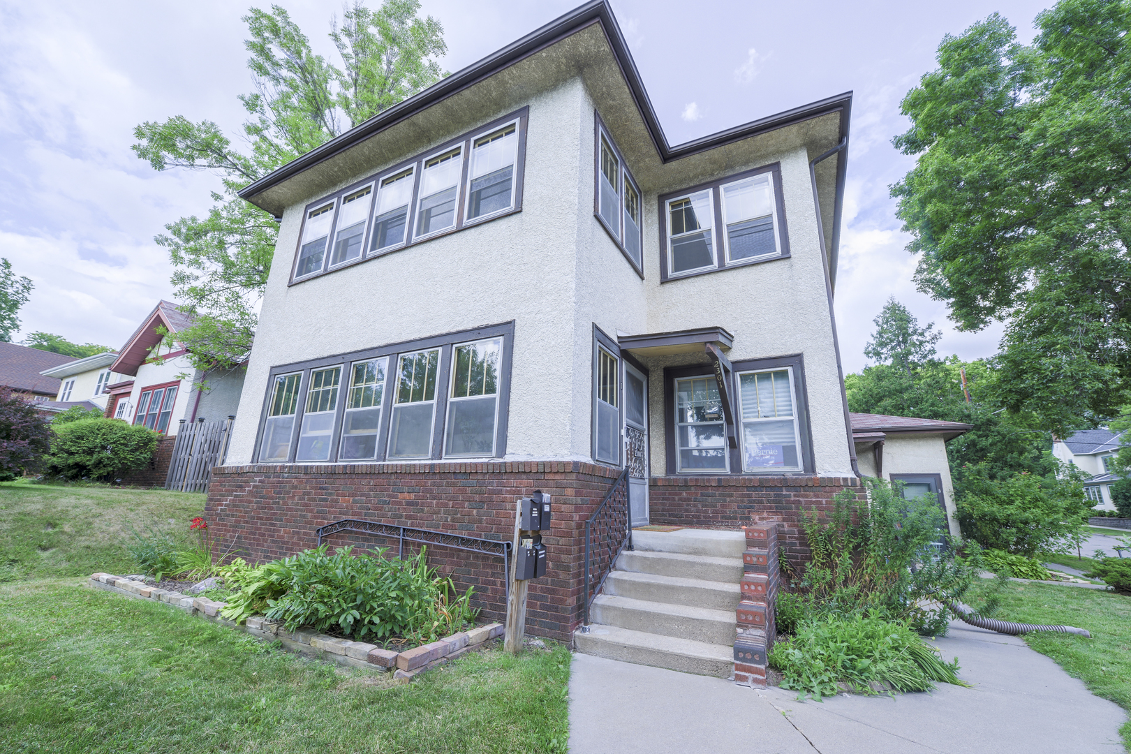 Minneapolis Apartment: 2301 Garfield St NE