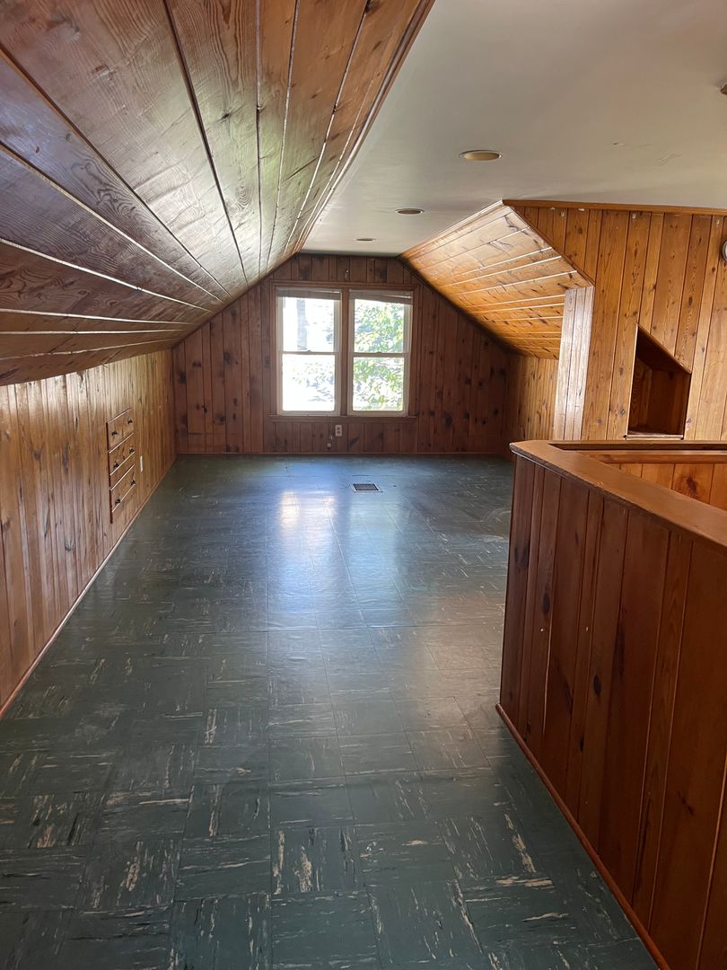 Minneapolis Apartment: 868 20th Ave SE