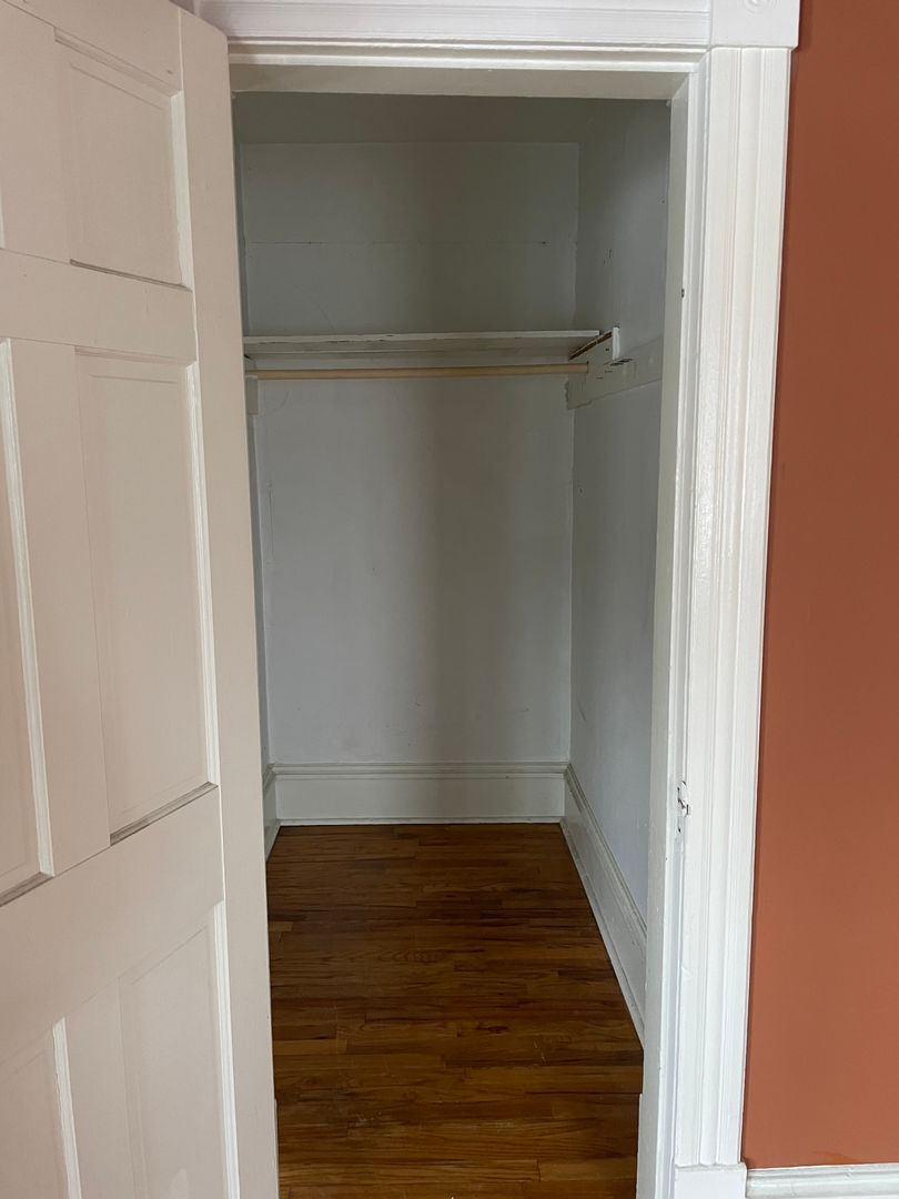 Minneapolis Apartment: 314 13th Avenue NE