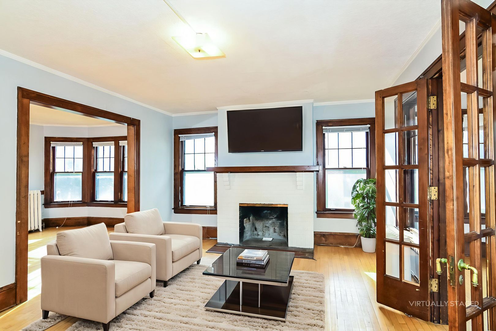 Minneapolis Apartment: 509 6th Street SE