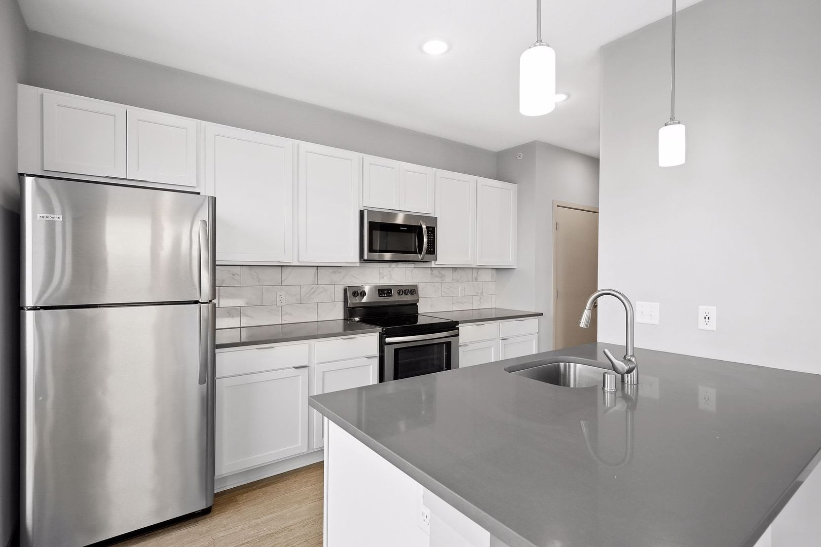 Minneapolis Apartment: 401 University Avenue SE