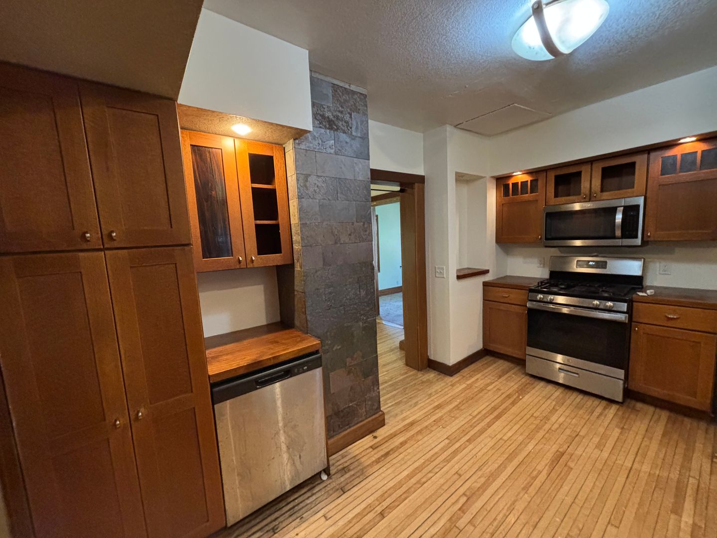 Minneapolis House: 2028 3rd Avenue North
