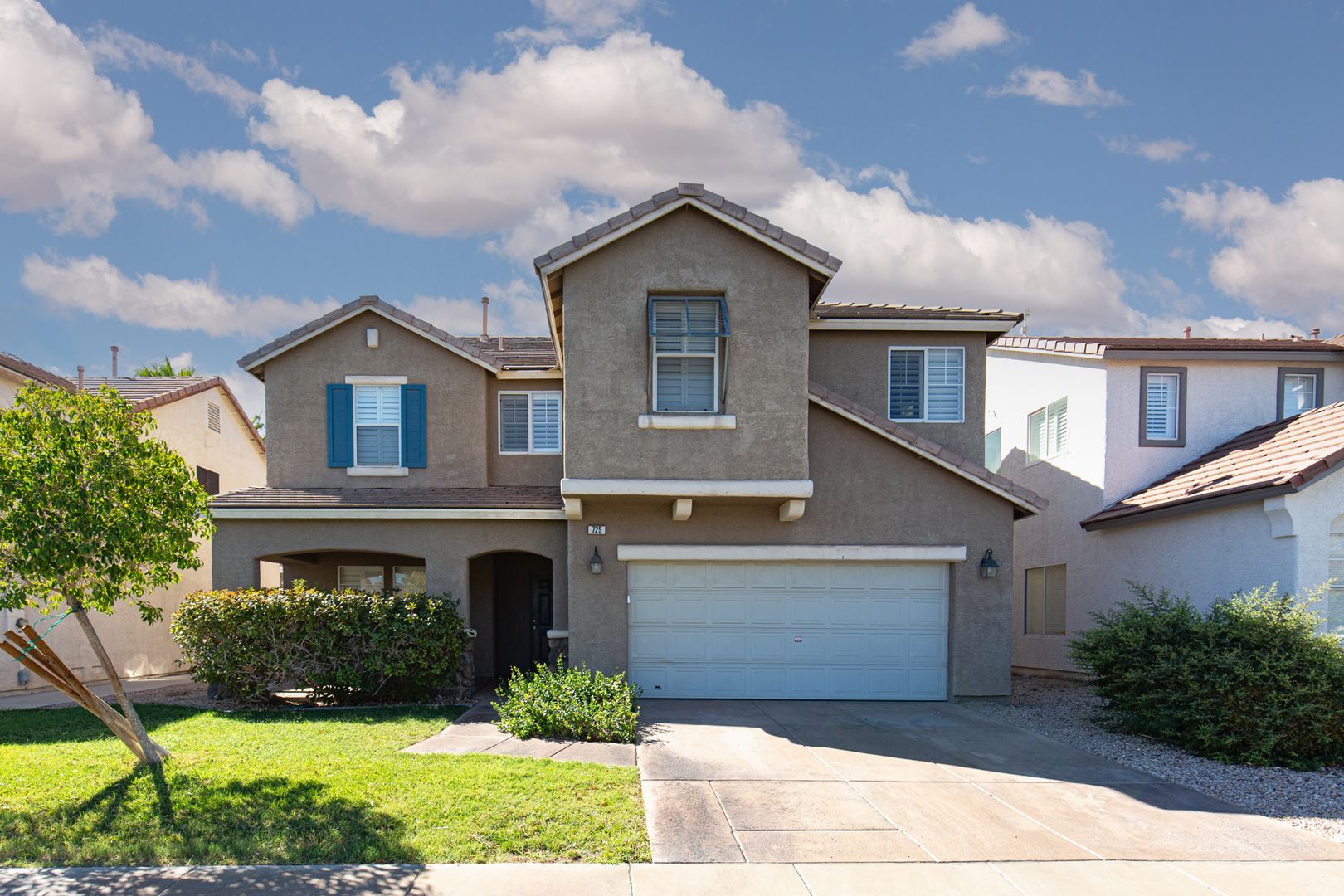 Henderson House: 725 Smokey Mountain Ave